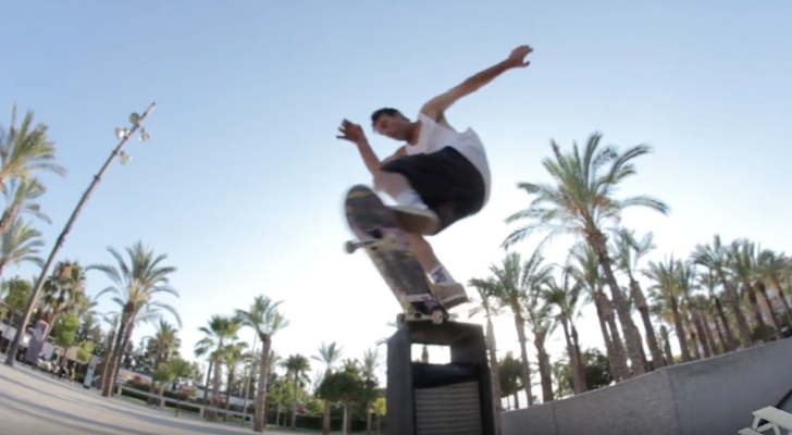 Skate a los 40 en el clip de Ismael Carreras