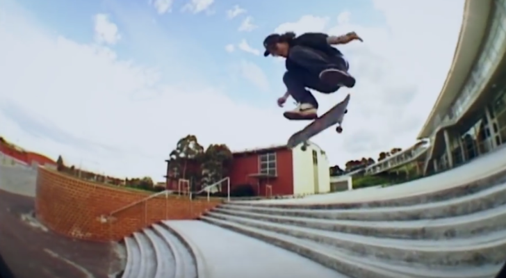 Almost A Minute EP 12 recupera este footage de Lewis Marnell