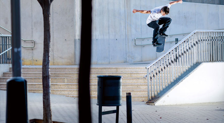 Fran Javaloyes. Flip frontside K. Foto Gerard Riera