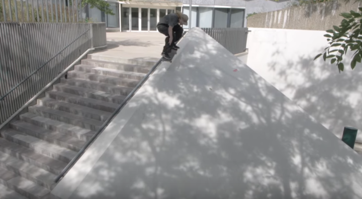 Nuevo clip con el team Volcom en París