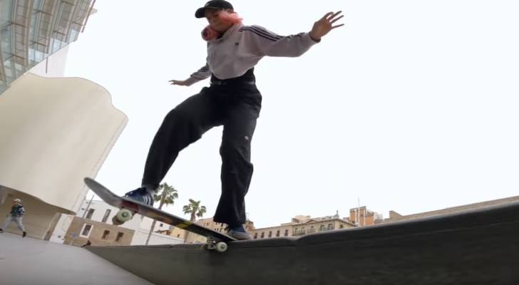 Las skaters protagonizan el nuevo vídeo de Macba Life