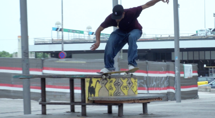 Clip del Go Skateboarding Day x DC en Sants